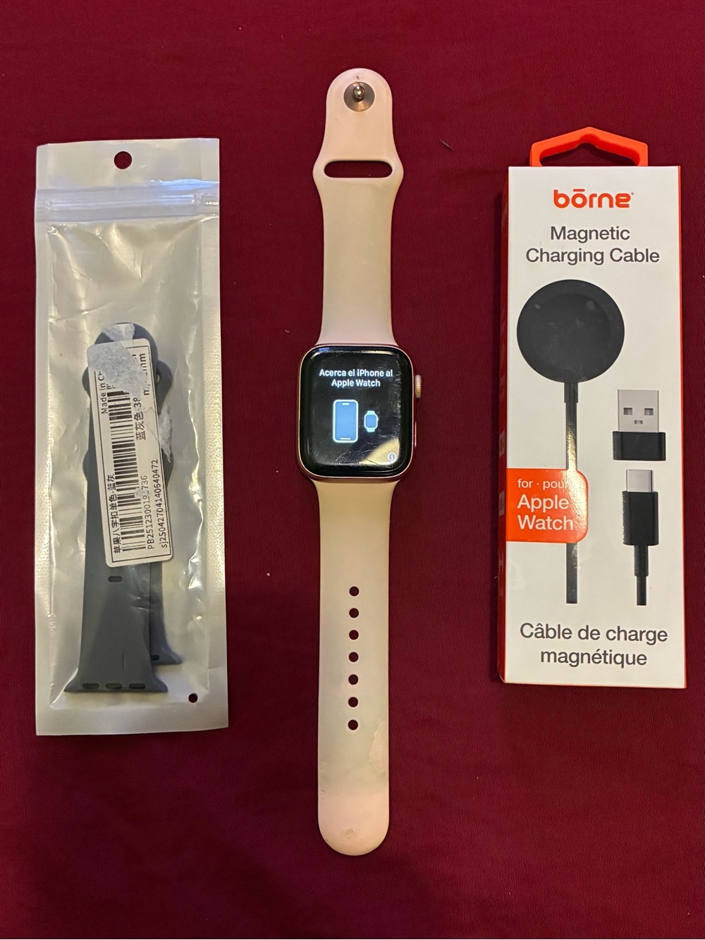 Apple Watch Series 4 GPS + Cellular